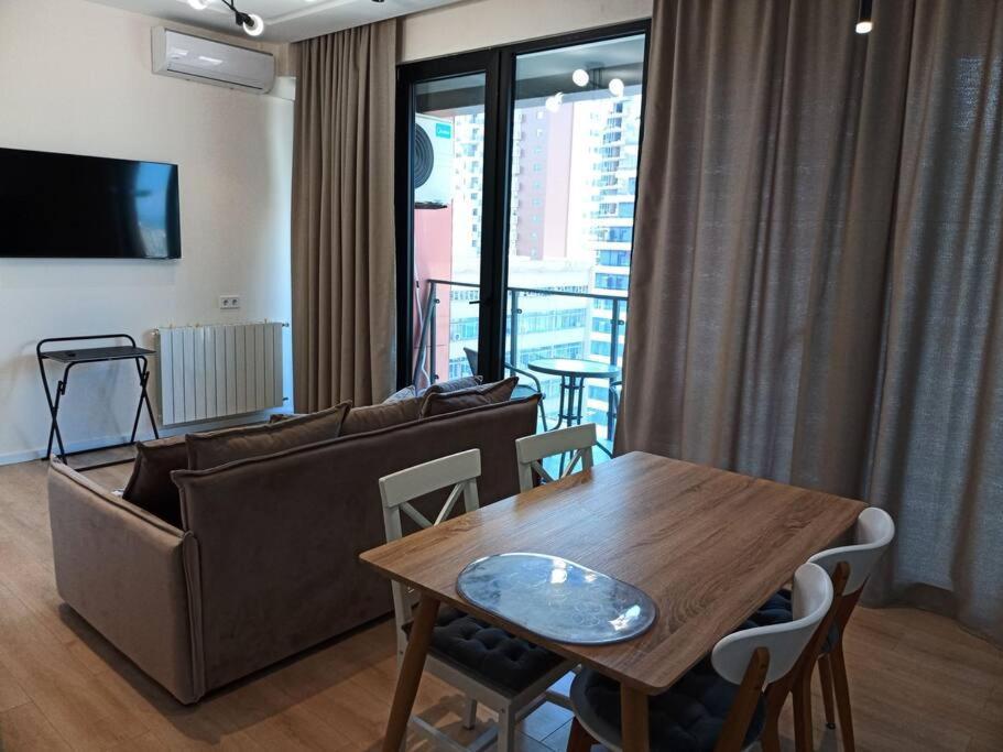 Apartment Saburtalo Palace 1b *